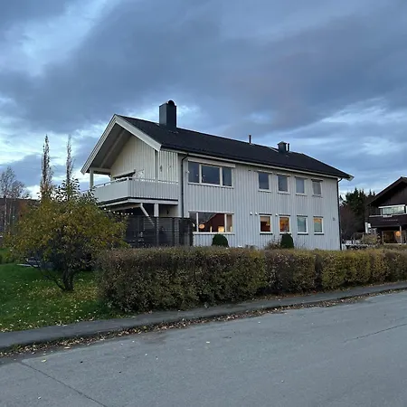 Apartament Horizontal Half At Byaasen *